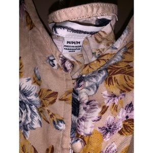 American Eagle Outfitters Tops - Tan floral camisole American Eagle Outfitters Tops - Tan floral camisole